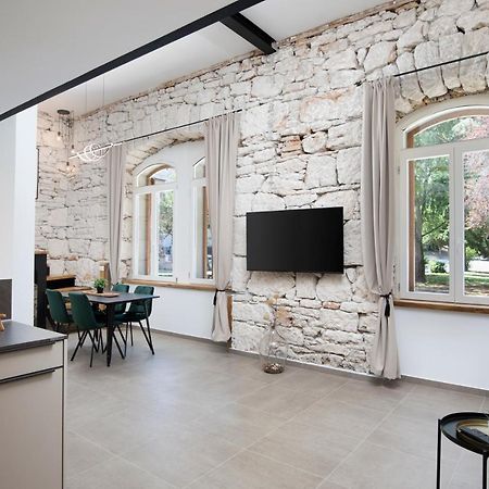 K- Apartments Пула Екстериор снимка