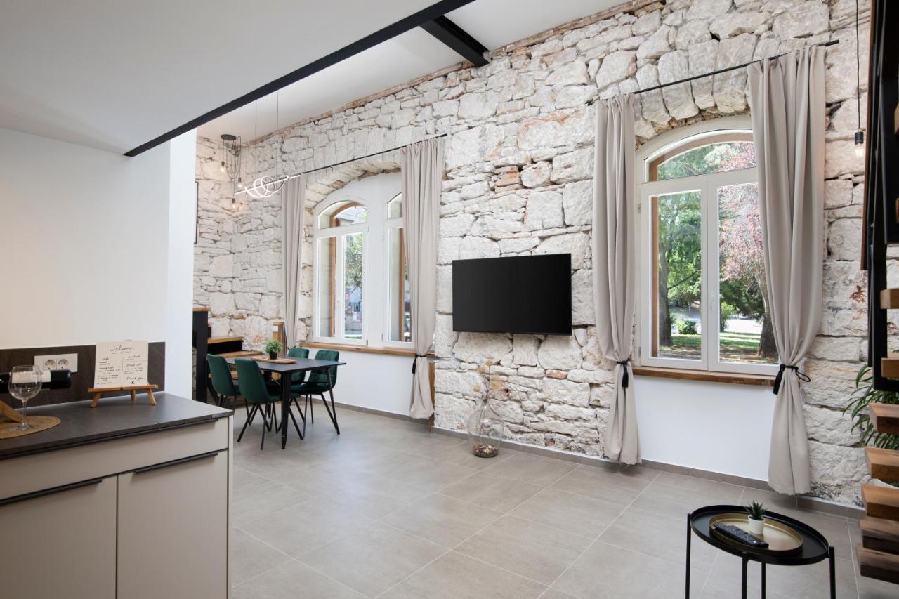 K- Apartments Пула Екстериор снимка